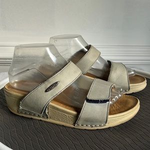 Fly flot Velcro Vera Pelle Anatomic Cushion Flip Flop Size 39